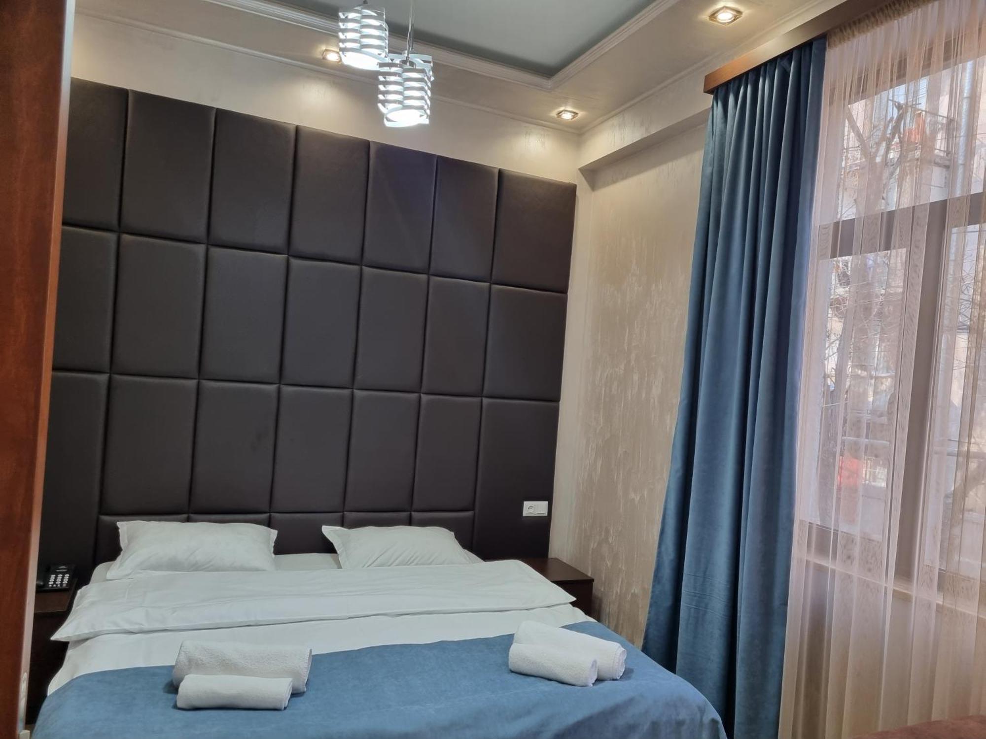 Day Inn Hotel Ереван Экстерьер фото