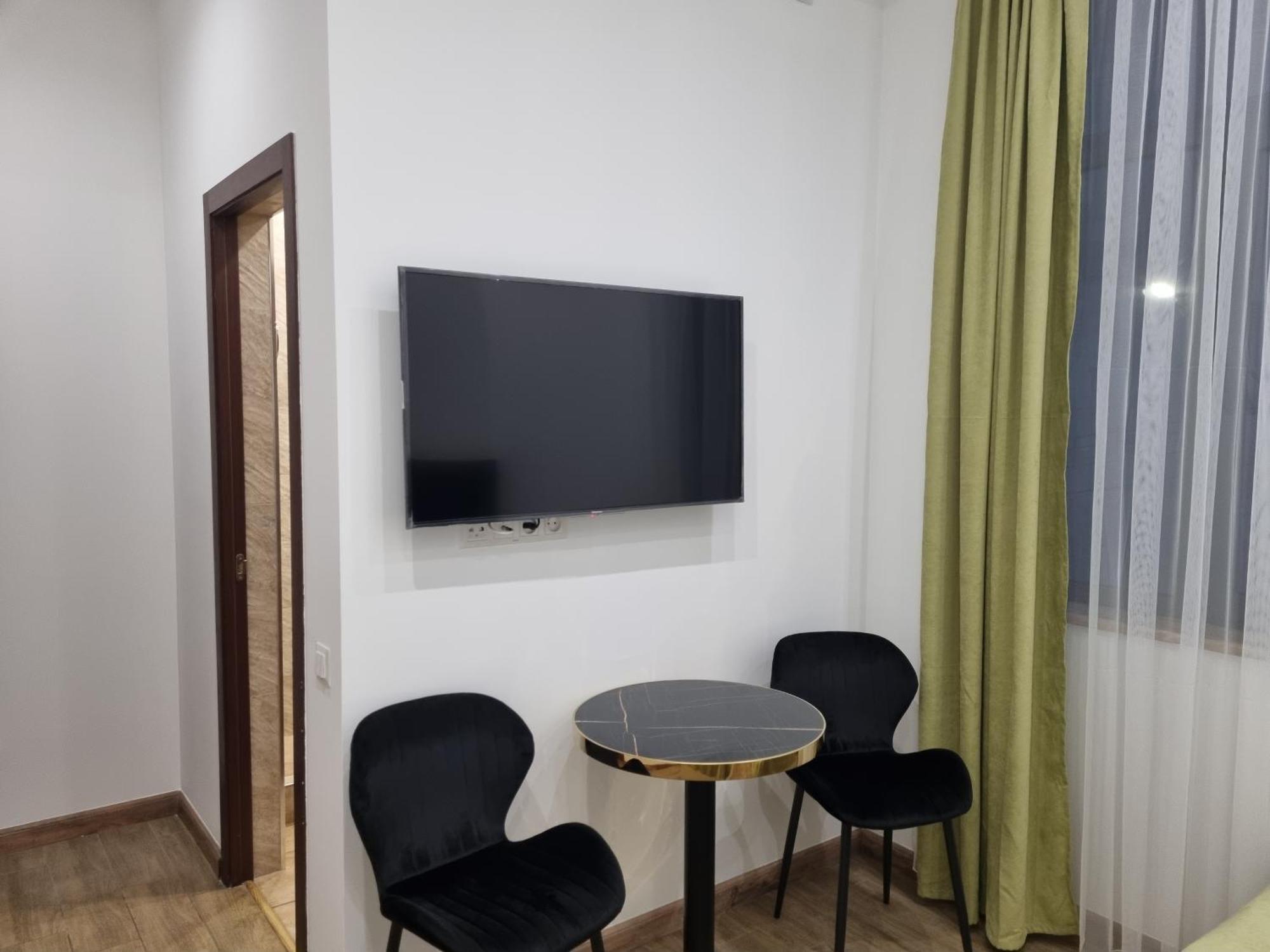 Day Inn Hotel Ереван Экстерьер фото