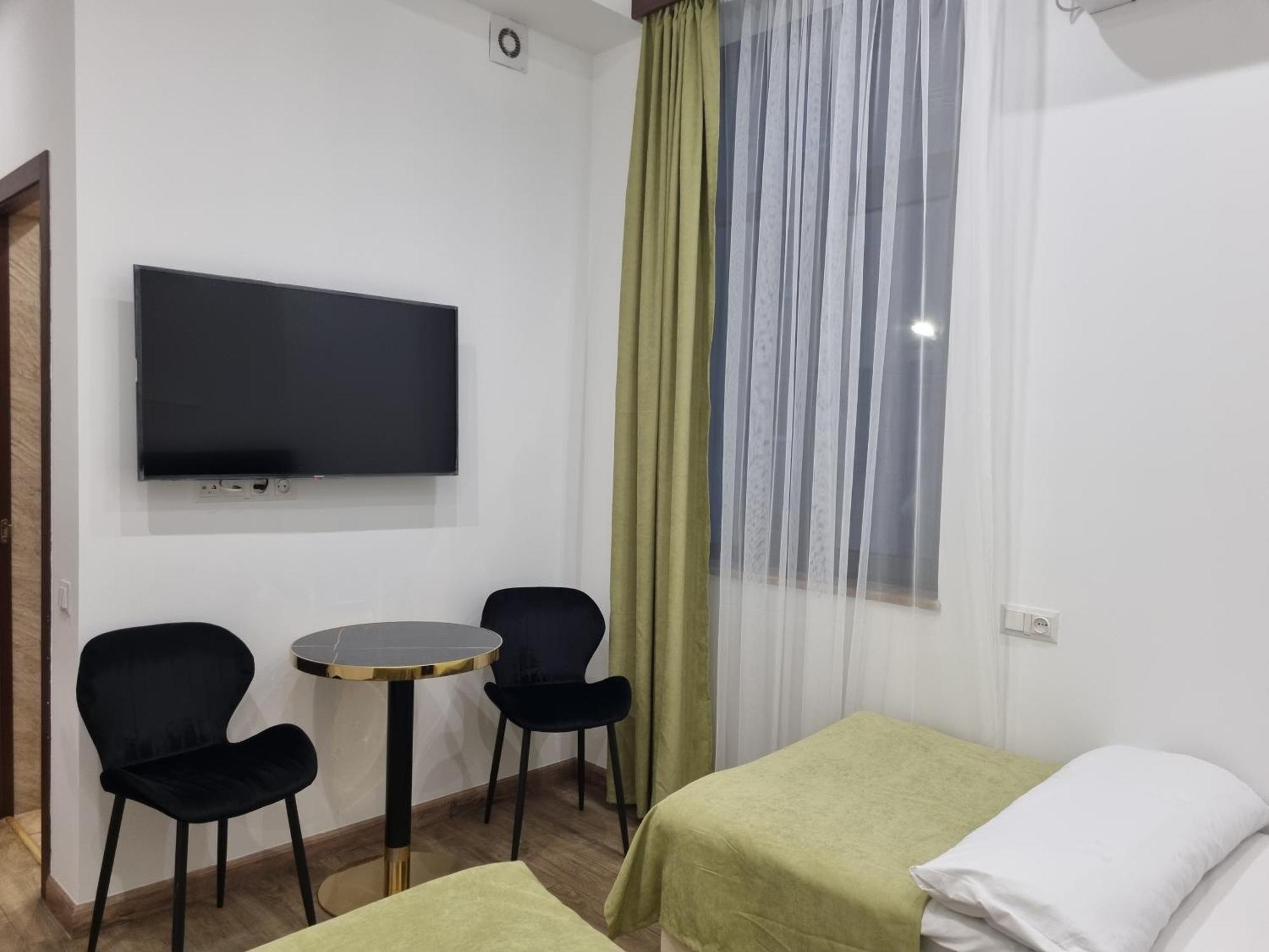 Day Inn Hotel Ереван Экстерьер фото
